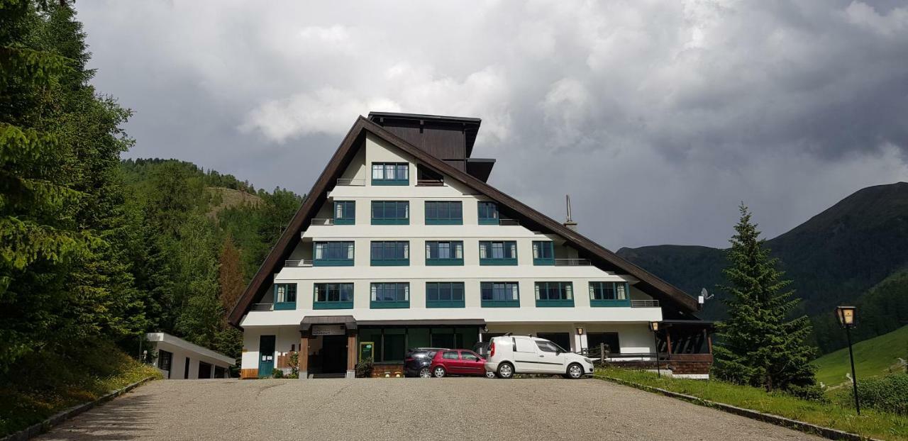 Kinder- Und Familienhotel Nockalm Іннеркремс Екстер'єр фото